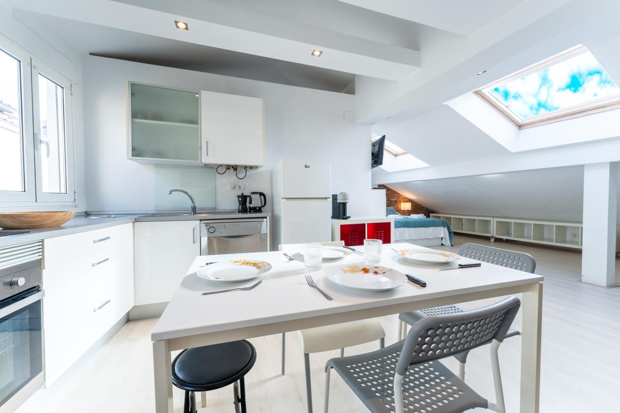 Loft En Calle Emblematica By Urbanhosting Santander Exterior photo